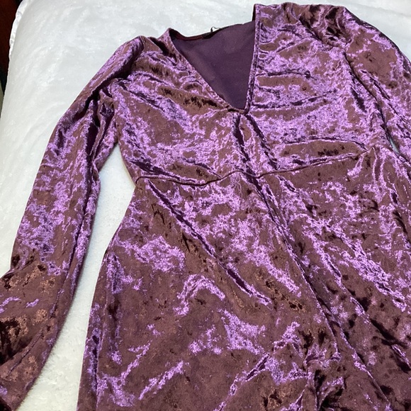 Fashion Nova romper - Picture 6 of 7